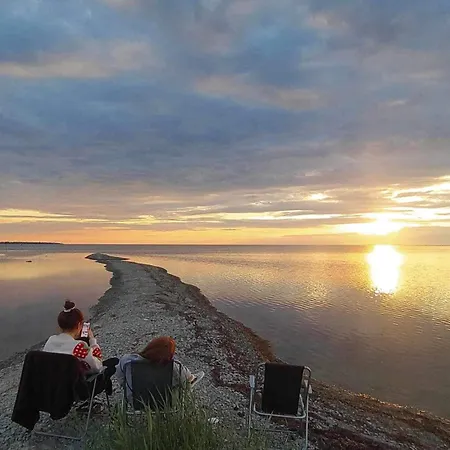 Intsu Suvemaja * Liiva (Saaremaa)